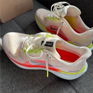 Nike Pegasus 41 women’s 10/mens 8.5